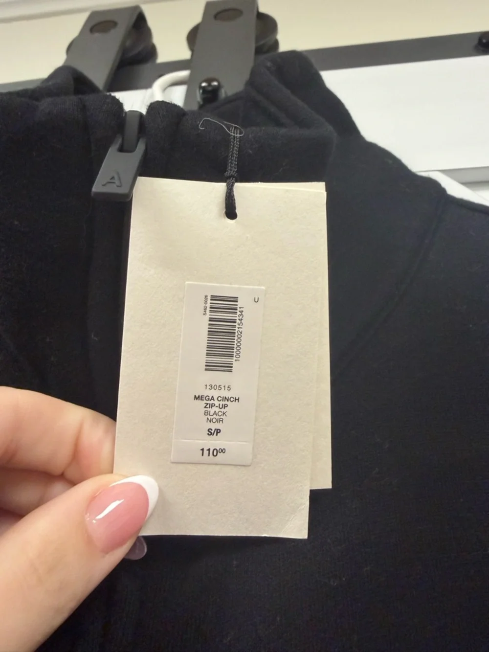ARITZIA Zip Up - Picture 3 of 3